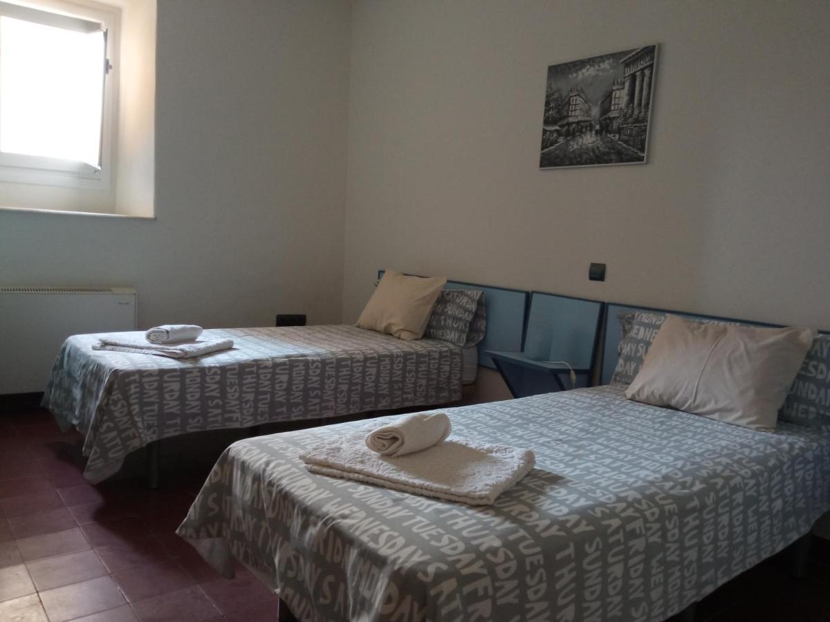 Apartamento La Almena 1 Junto A Plaza Mayor,2 Habitaciones, Parking Gratuito Caces 外观 照片